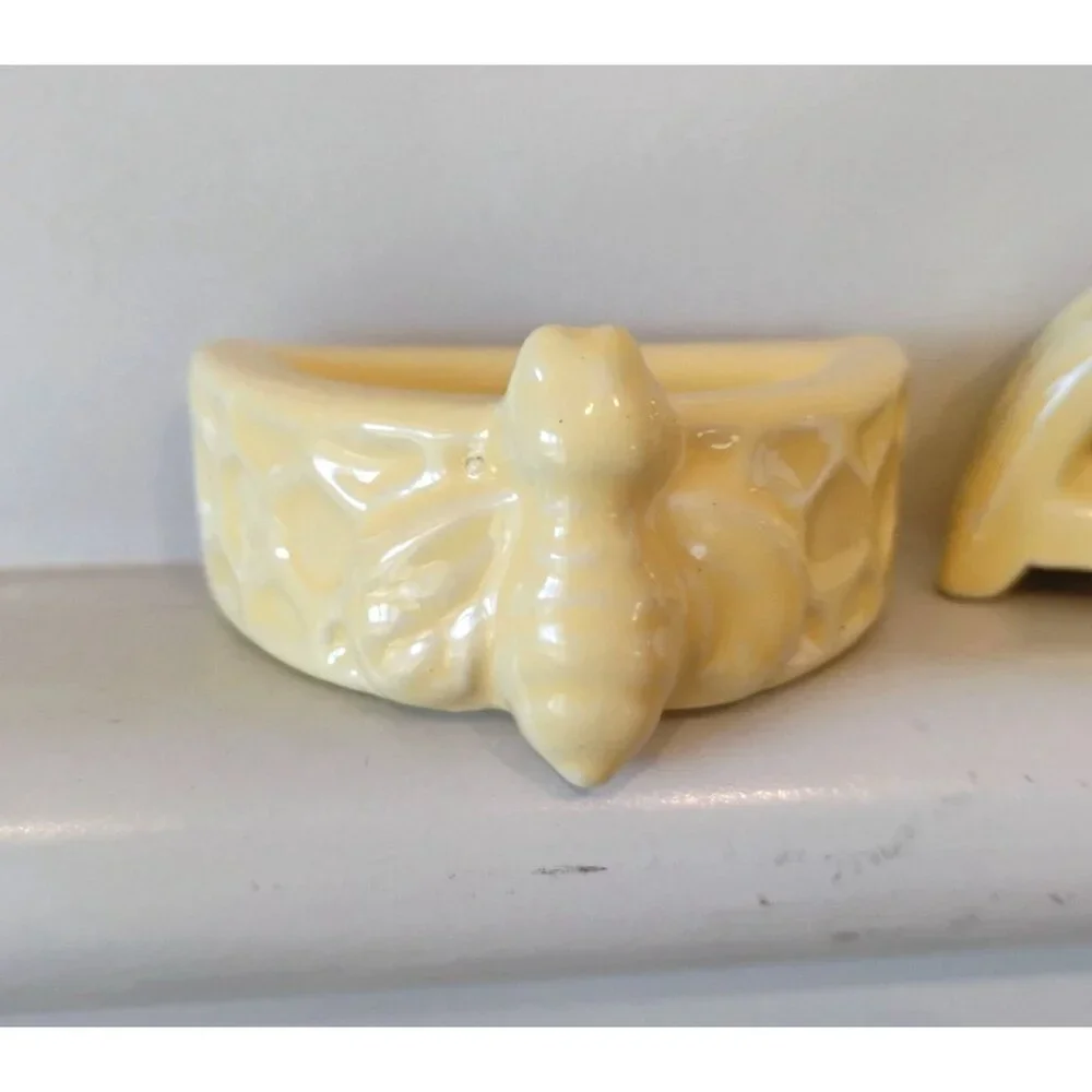 Temptations Bee-Lieve Napkin Rings Ceramic Yellow Bumblebee Set of 8